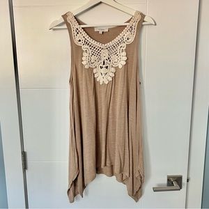 (❤️3/$30) Crochet front sleeveless top